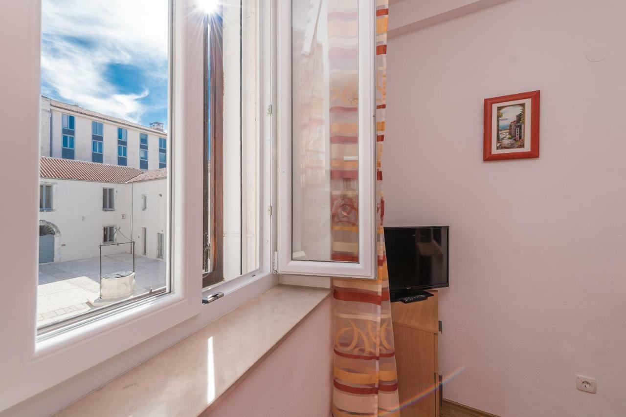 Apartment And Room Soul Of Dalmatia Zara Esterno foto