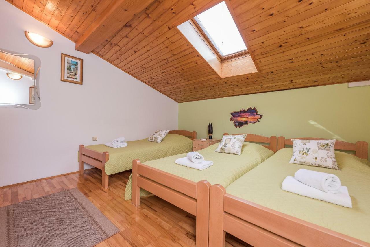 Apartment And Room Soul Of Dalmatia Zara Esterno foto