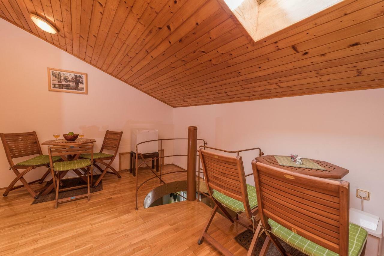 Apartment And Room Soul Of Dalmatia Zara Esterno foto
